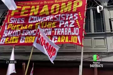 Ciudadanos protestaron a favor y en contra del ministro de Trabajo