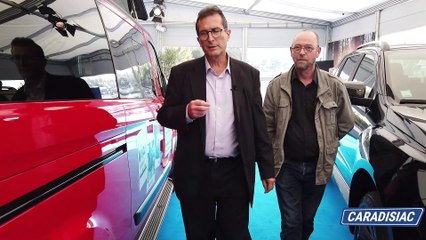 Les vans au salon des véhicules de loisir