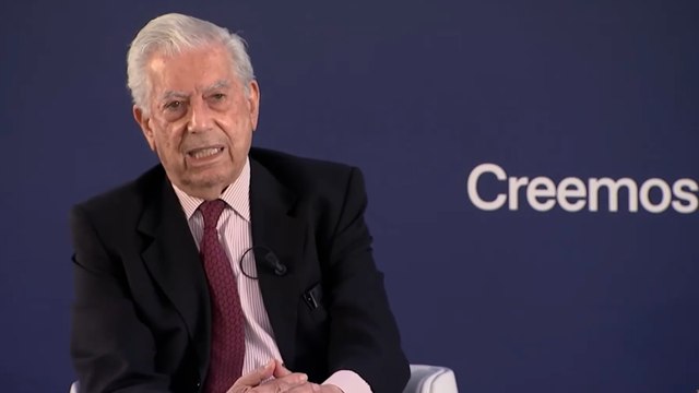 Vargas Llosa la lía en la Convención del PP: “Lo importante no es que haya libertad, sino votar bien”