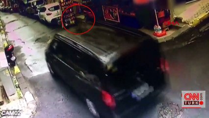 Yola doğru koşan çocuğa çarptı