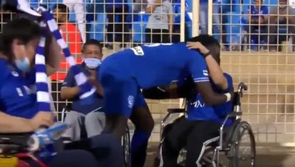 Eski Galatasaraylı Gomis, gönülleri fethetti! Duygulandıran gol sevinci