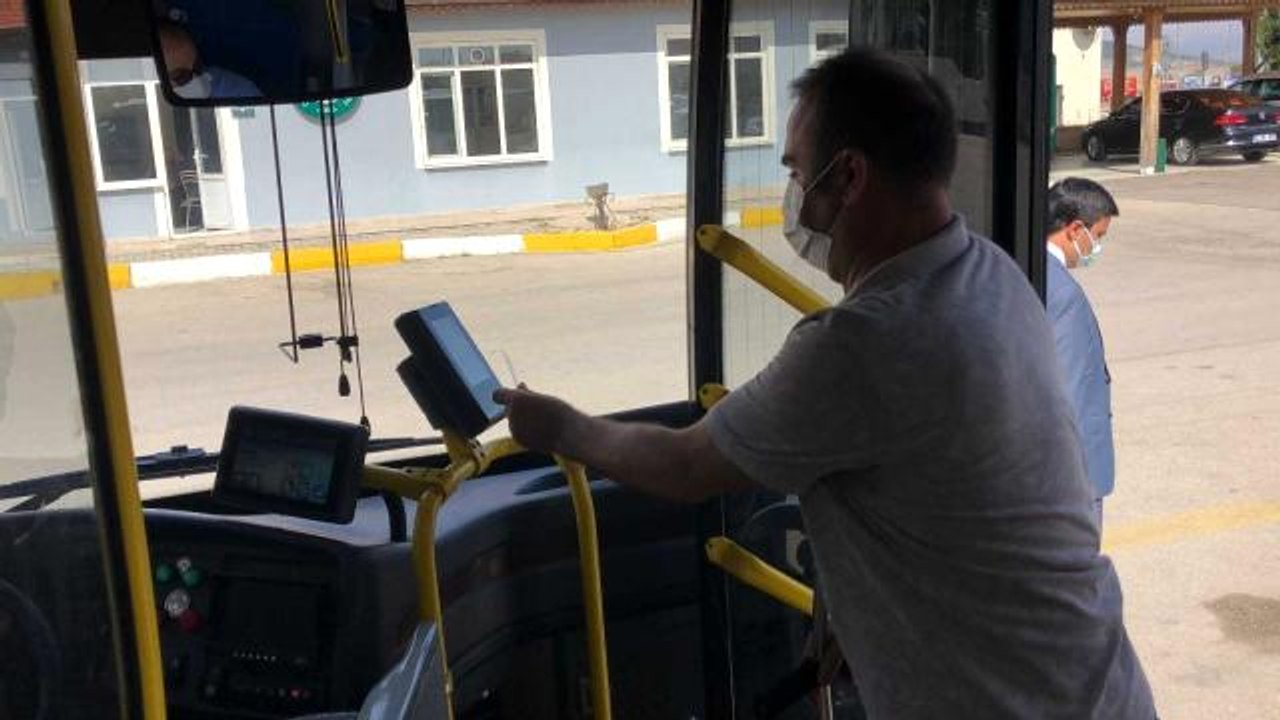 Isparta'da toplu taşıma araçlarında şehit aileleri ve gazileri duygulandıran ses: 'Vatan size minnettar"