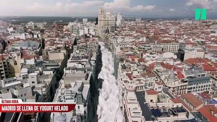 La Gran Vía madrileña se llena de yogurt helado