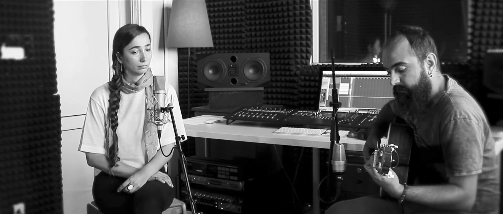 Burcu Yeşilbaş  Nesini Söyleyim