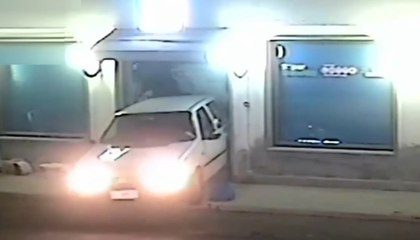 Caltanissetta, furti in un bar e a scuola: 2 arresti, recuperati Gratta e Vinci e computer (01.10.21)