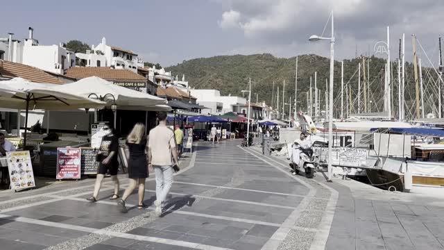 Bahama bayraklı kruvaziyer Blue Sapphire Marmaris'e geldi