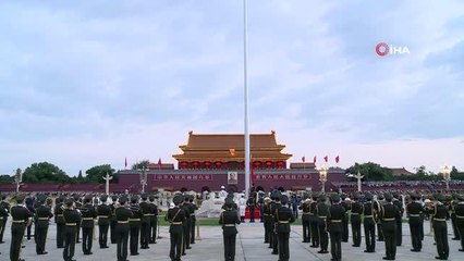 Çin'de Ulusal Gün kapsamında Tiananmen Meydanı'nda bayrak töreni düzenlendi
