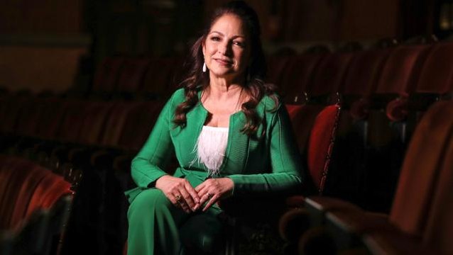 Ünlü şarkıcı Gloria Estefan'dan yıllar sonra gelen acı itiraf: 9 yaşındayken akrabamın tacizine uğradım