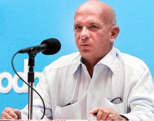 EL POLLO ACORRALA A GARZÓN  CARVAJAL entrega el SINIESTRO CONTRATO entre los chavistas y el exjuez