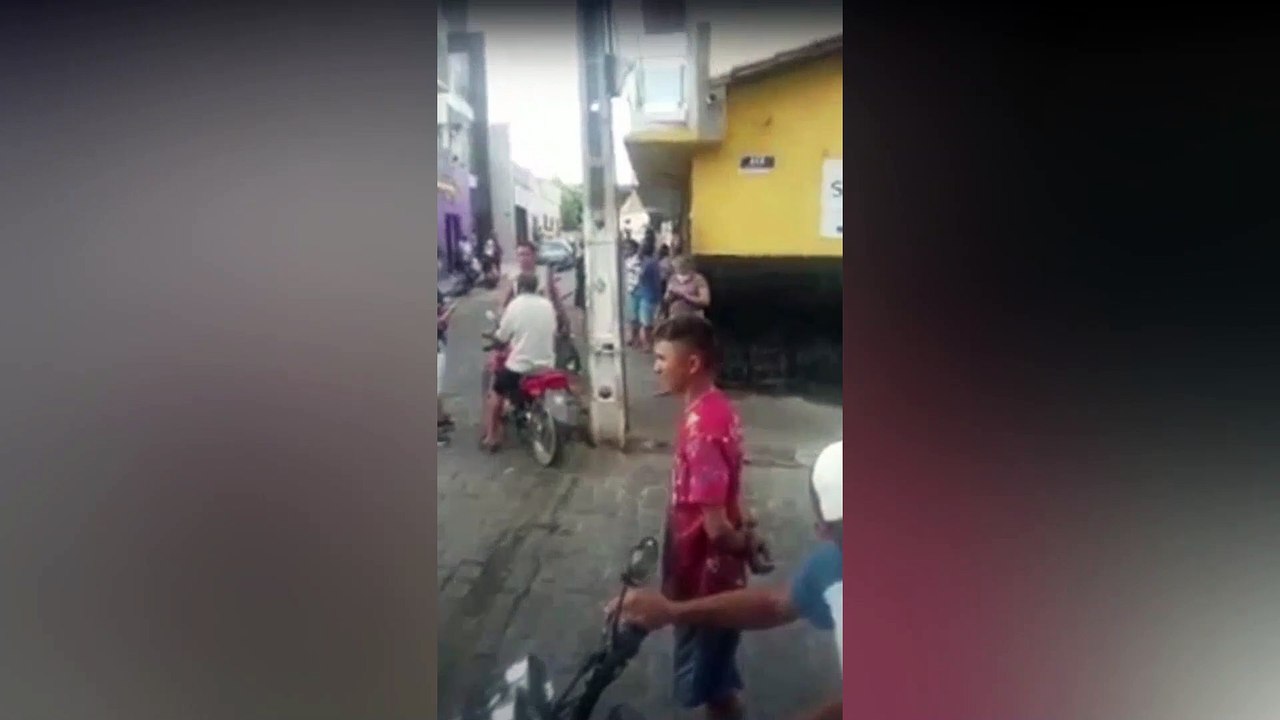 Homens armados assaltam mercadinho na região de Sousa e na hora da fuga deixam bolsa com dinheiro