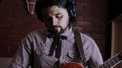 Santiago En La Guitarra - La Bestia