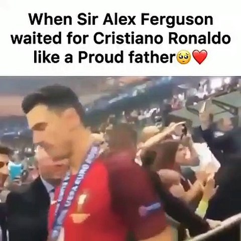 When sir Alex Ferguson waited for Cristiano ronaldo like a proud father