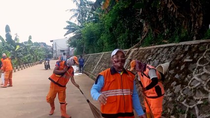 Wisata gratis bersepeda jogging dan lari pagi