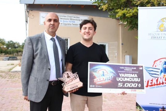 Üniversite öğrencileri topraksız ve insansız tarım imkanı sunan proje geliştirdi