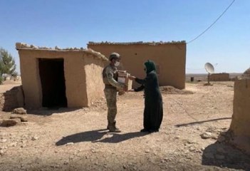 Mehmetçik'ten Suriye'de bölge halkına yardım eli