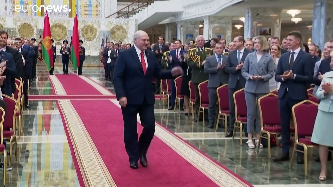 "Пыль в глаза Европе": Тихановская — о референд...