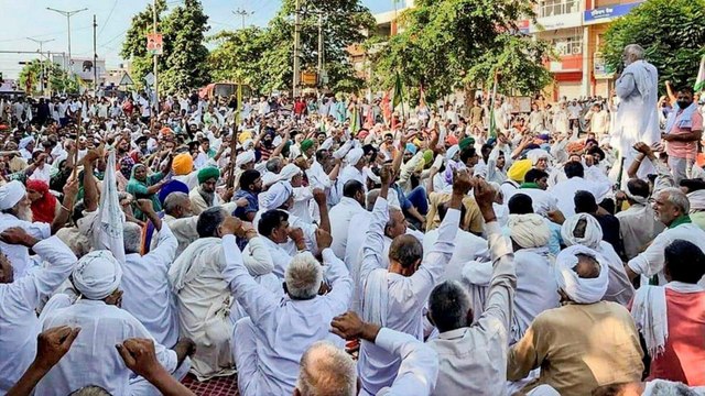 Farmers turned violent, protested outside ministers' houses