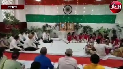 कलेक्ट्रेट में शास्त्री और गांधी को किया गया याद