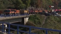 Kosova-Sırbistan sınırındaki 12 gündür süren gerginlik sona erdiSınırdaki güvenlik güçleri geri çekilirken, barikatlar kaldırıldı