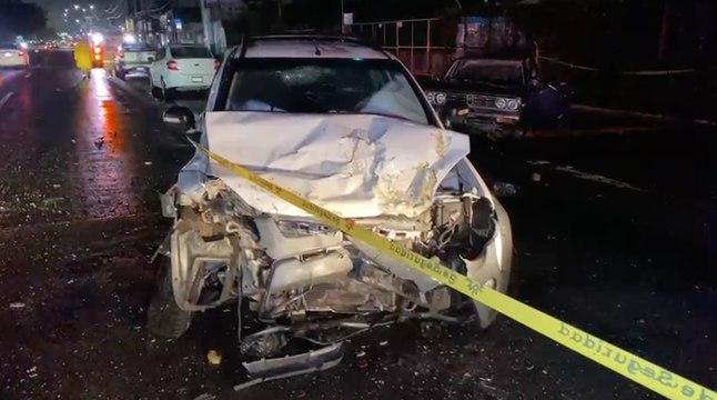 Muere joven prensado tras un aparatoso choque sobre avenida Juan Gil Preciado