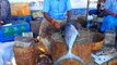 Amazing 11 kg big Fresh Vanjaram slice & chopping Kasimedu fish market ( 720 X 1280 )