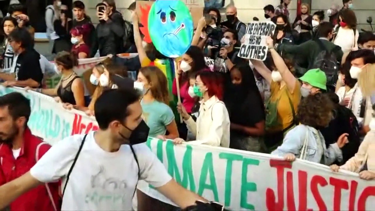 COP26: World leaders prepare climate commitment...