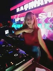 SAKIT DALAM BERCINTA - DJ RERE MONIQUE R2M