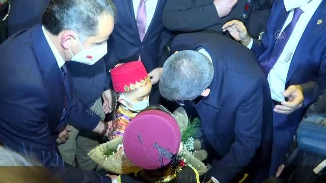 Oktay: Muhalefet ne derse desin, o 5'i bir yerde var ya veya 6'sı, kaç tane sayısını bilmiyoruz. Al birini vur öbürüne
