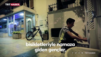 Üsküdarlı gençler müftü ve imamlarla pedal çeviriyor