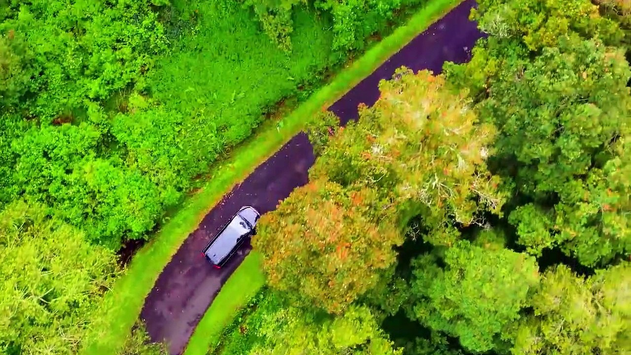INDONESIA in 8K ULTRA HD -Travel with Relaxing Music and Ambient Drone Films