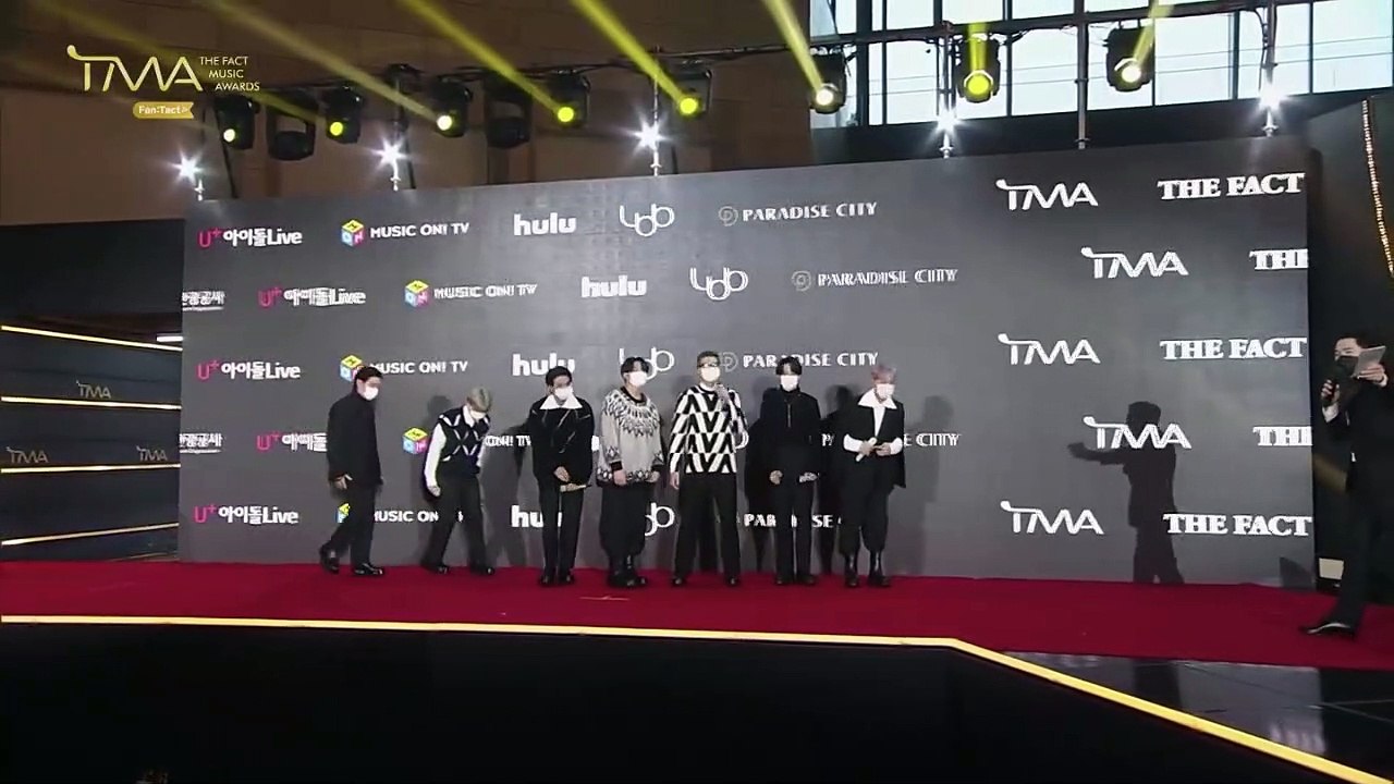 ENG 211002 TMA Red Carpet & Interview (BTS cut)