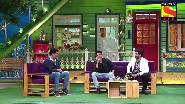 गुलाटी ने किया सान्या और फराह से फ़्लर्ट The Kapil Sharma Show Undekha Tadka Comedy Videos गुलाटी ने किया सान्या और फराह से फ़्लर्ट The Kapil Sharma Show Undekha Tadka Comedy Videos