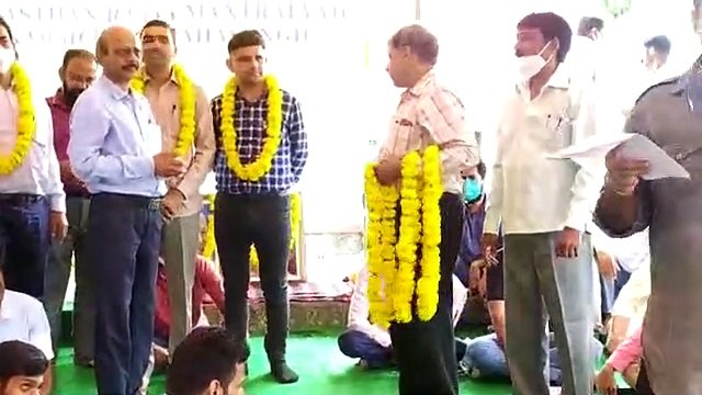 Protest- आमरण अनशन पर मंत्रालयिक कार्मिक