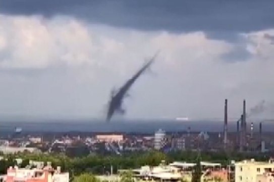 Hatay Payas açıklarında hortum