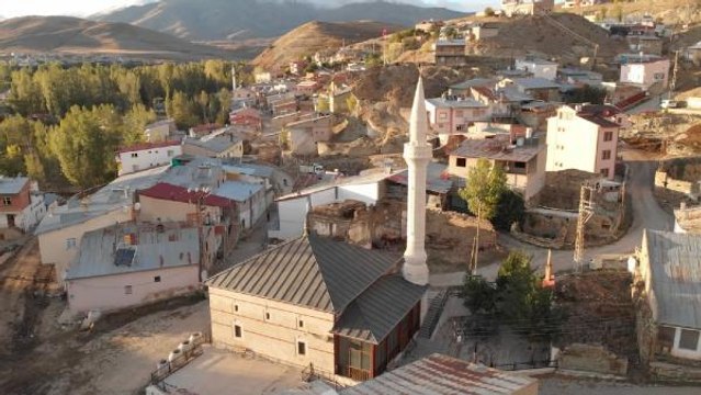 BAYBURT'TA İKİ ASIRLIK ULU CAMİ, ZAMANA MEYDAN OKUYOR