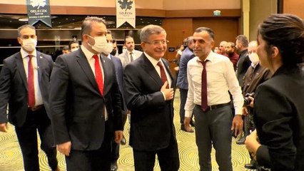 DAVUTOĞLU, BASIN MENSUPLARIYLA BULUŞTU