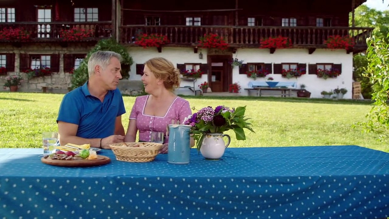 Die rosenheim-cops (397) staffel 17 folge 17 - der tisch der patriarchen