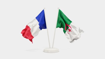 الجزائر تحظر تحليق المقاتلات الفرنسية في أجوائها بعد تصريحات لماكرون