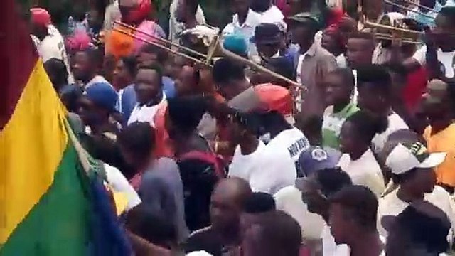 Vizit ansyèn premyè dam repiblik la Martine Moïse nan zòn Marceline ki nan komin Camp-perrin, sid.