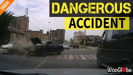 'Ill-timed left turn causes chaotic car crash in Derbent, Russia'
