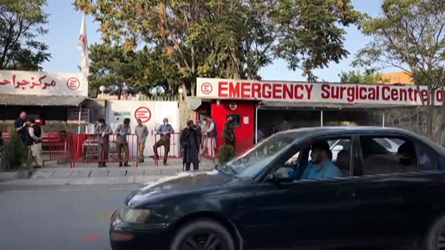 Kabul, talebani sotto attacco. Morti e feriti in un'esplosione vicino alla moschea