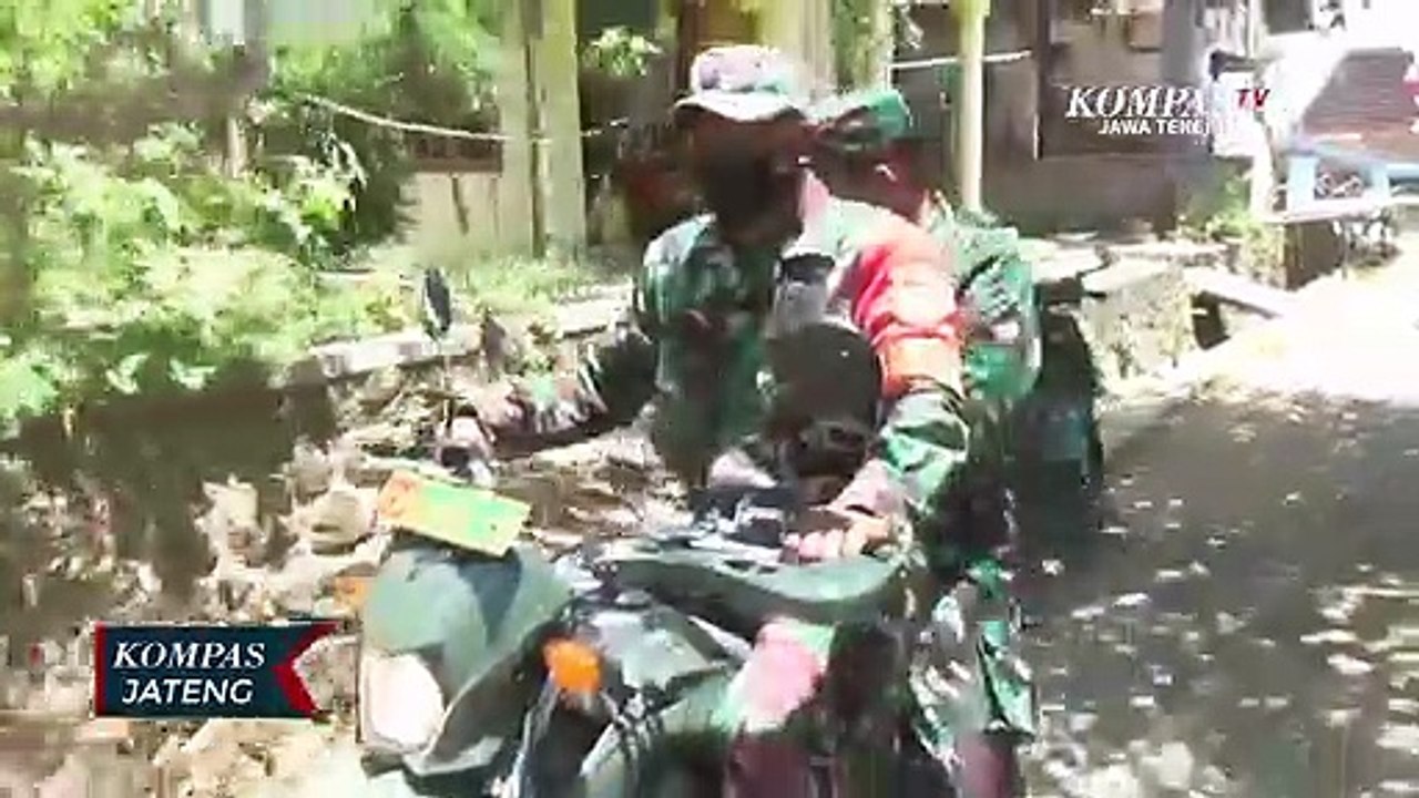 Kodim Rembang Bantu Vaksin di Desa Pinggiran