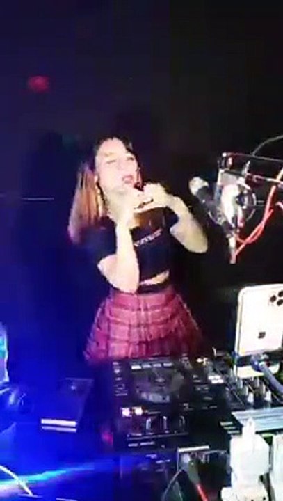 REMIX LUKA DISINI BY R2M_ makan ketan buru2, lupakan mantan cari yang baru_GAASS