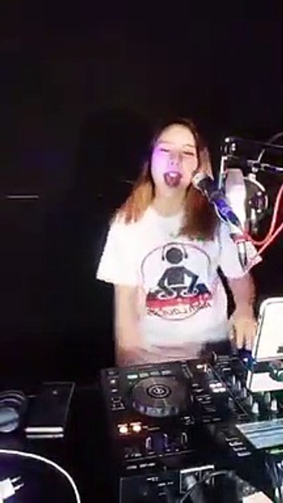 REMIX GORESAN CINTA BY R2M (Remixnya Enak Banget _  Obat Diet Paling Manjur)