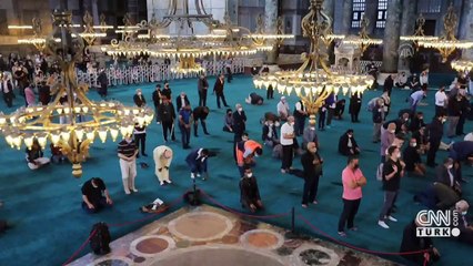 Ayasofya'yı kaç kişi ziyaret etti?