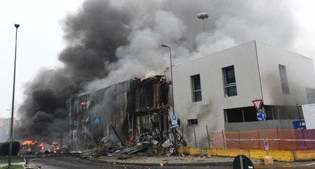 İtalya’da uçak düştü: 8 ölü