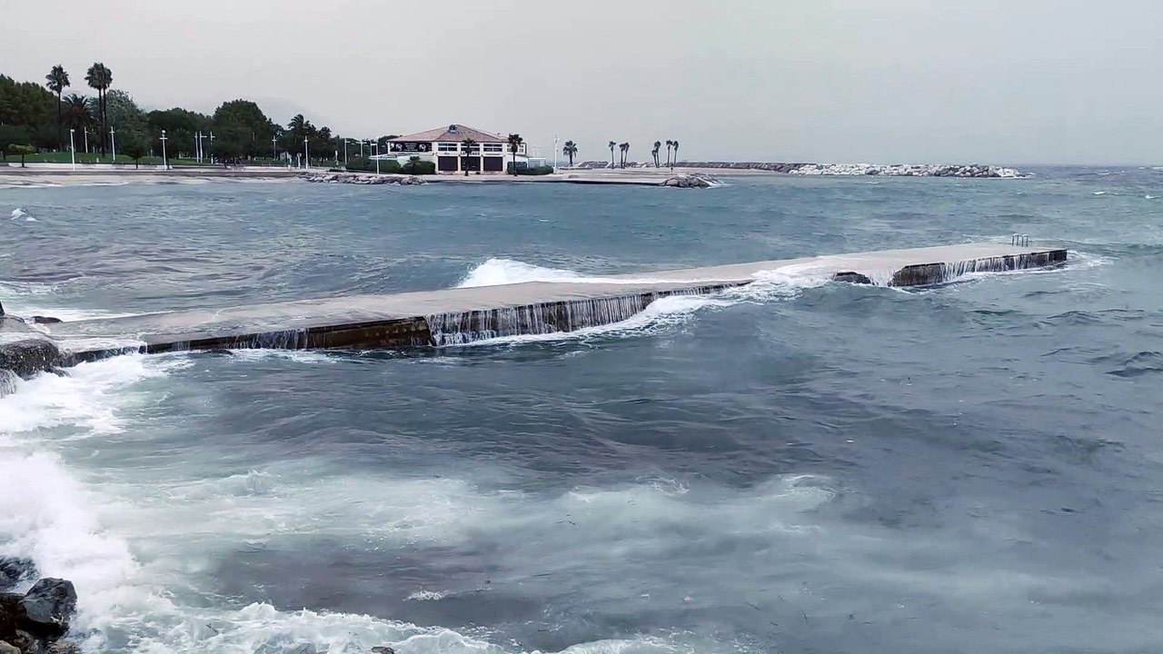 La mer agitée au Mourillon
