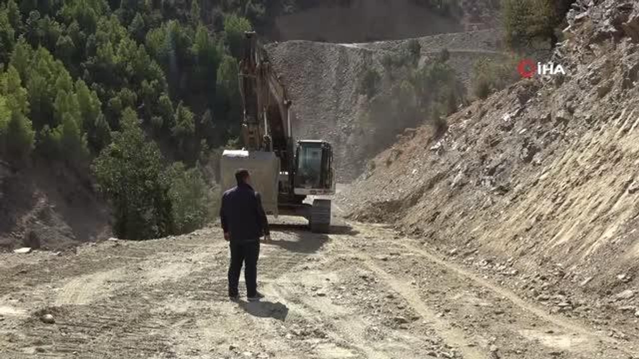 Terör baskısıyla boşaltılan köyler huzurun tesis edilmesiyle şenlenmeye başladıHuzur ve güvenin sağlandığı Şenyayla bölgesi tarım ve hayvancılıkla...