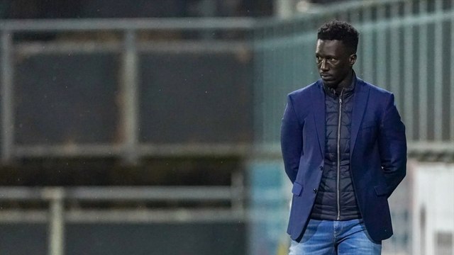 Le Standard de Liège va virer son entraîneur Mbaye Leye