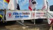 Pancartes de suport a Puigdemont a l'exterior del tribunal de Sàsser